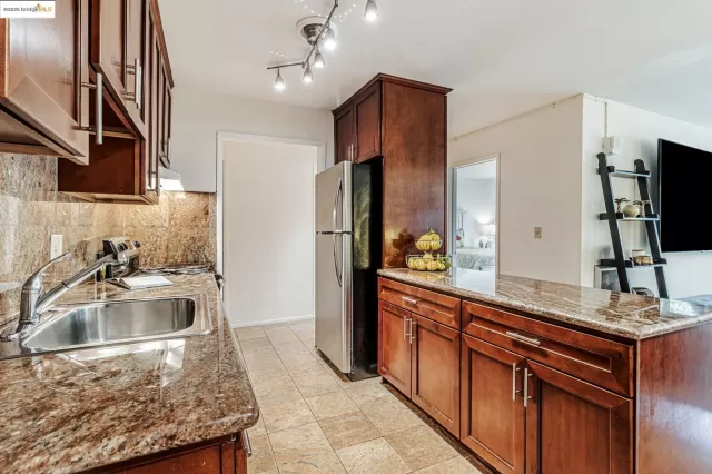 MLS: 41100421 Condo For Sale