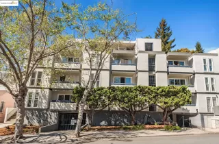 Photo #1: 41100421 Listing