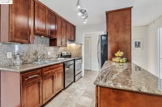 Photo #6: 41100421 Listing