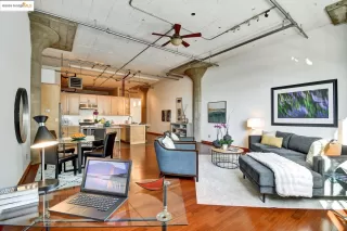 More Details about MLS # 41100436 : 247 4TH ST APT 204