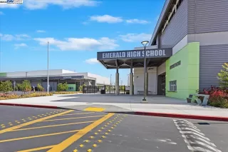 Photo #2: 41100444 Listing