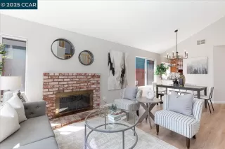 Photo #6: 41100445 Listing