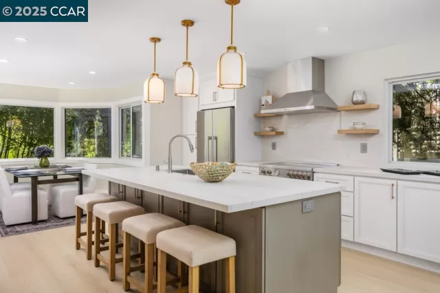 MLS: 41100486 Condo For Sale