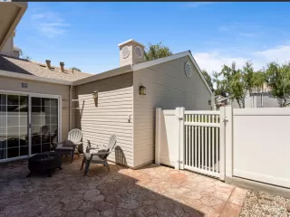 Photo #2: 41100498 Listing