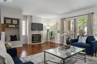 Photo #6: 41100498 Listing