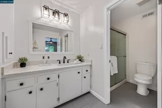 Photo #5: 41100516 Listing