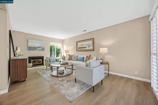 Photo #6: 41100516 Listing