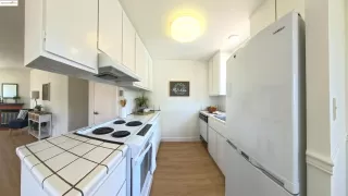 Photo #4: 41100619 Listing