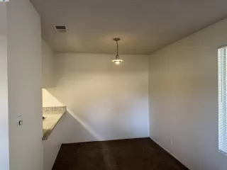 Photo #4: 41100655 Listing