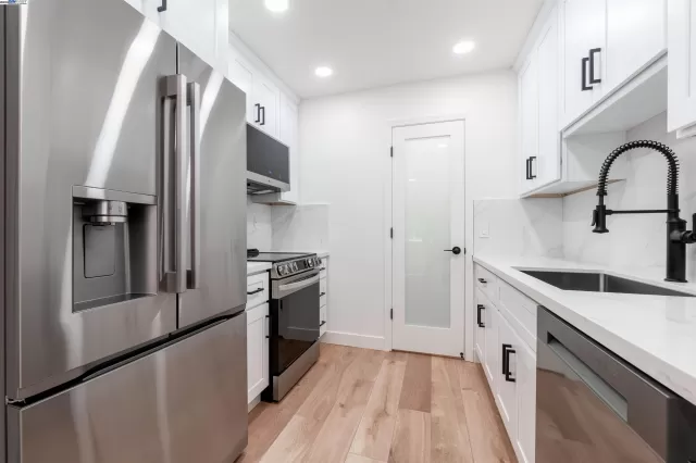 MLS: 41100661 Condo For Sale