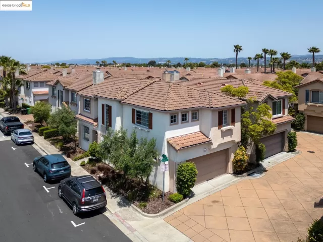 MLS: 41100673 Condo For Sale