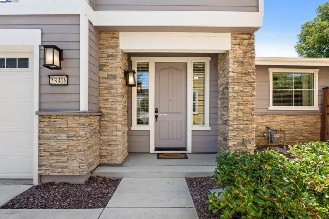 MLS: 41100691 Condo For Sale