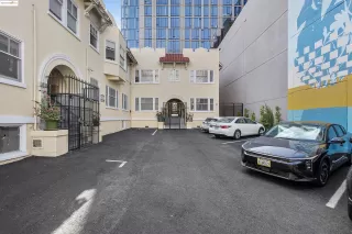 Photo #1: 41100756 Listing