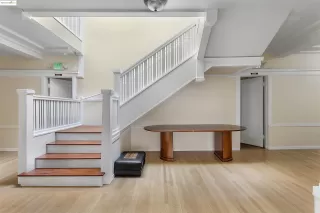 Photo #4: 41100756 Listing