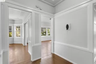 Photo #6: 41100756 Listing