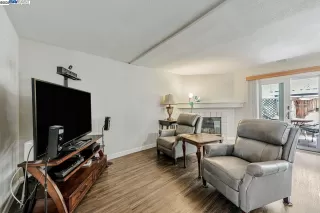 Photo #6: 41100758 Listing 