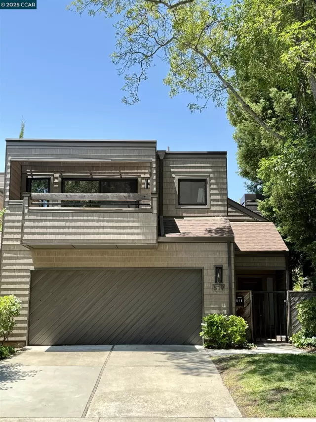 MLS: 41100781 Condo For Sale