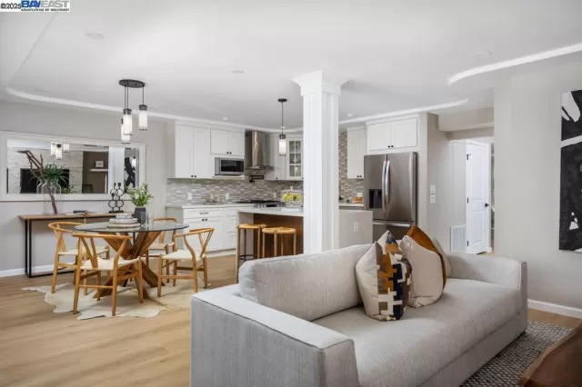 MLS: 41100799 Condo For Sale