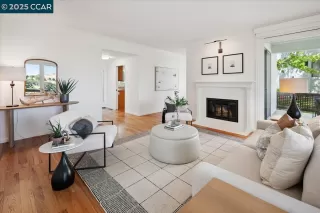 Photo #6: 41100826 Listing