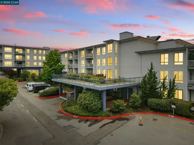 MLS: 41100840 Condo For Sale