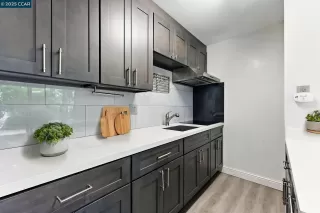 Photo #6: 41100840 Listing 