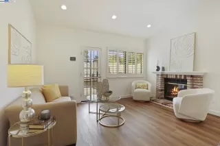 Photo #5: 41100850 Listing