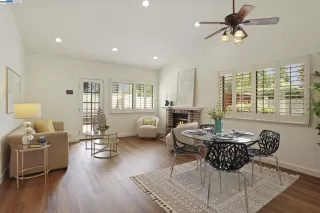 Photo #6: 41100850 Listing