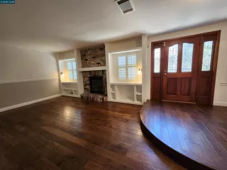 Photo #1: 41100876 Listing 