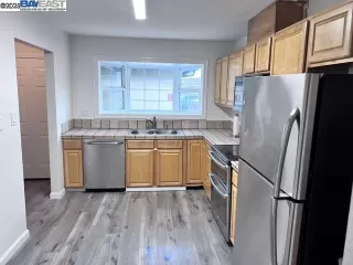 Photo #2: 41100934 Listing 