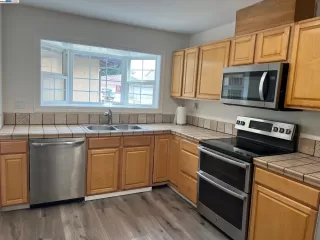 Photo #3: 41100934 Listing 