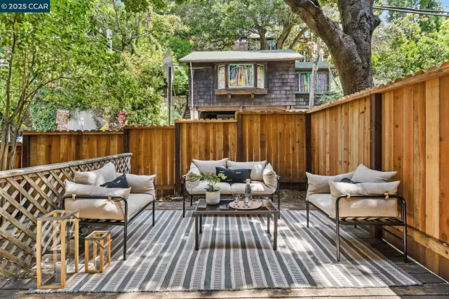 MLS: 41100938 Condo For Sale