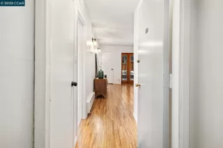 Photo #2: 41100938 Listing