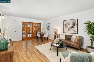 Photo #3: 41100938 Listing