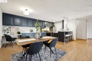 Photo #2: 41100954 Listing