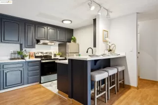 Photo #5: 41100954 Listing