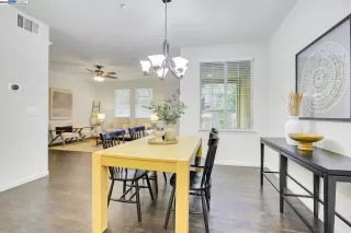 Photo #6: 41100999 Listing