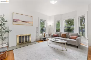 Photo #2: 41101013 Listing