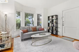 Photo #5: 41101013 Listing