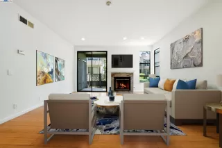 Photo #2: 41101035 Listing