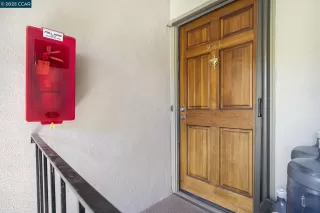 Photo #3: 41101038 Listing