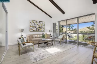 Photo #5: 41101038 Listing