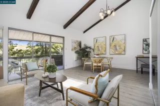 Photo #6: 41101038 Listing