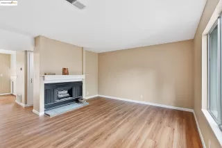 Photo #1: 41101065 Listing 