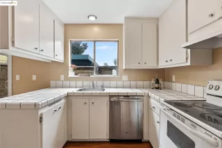 Photo #6: 41101065 Listing 