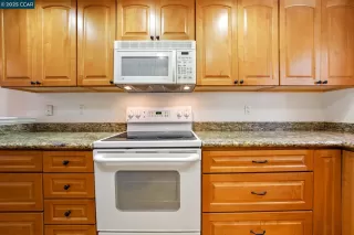 Photo #5: 41101169 Listing