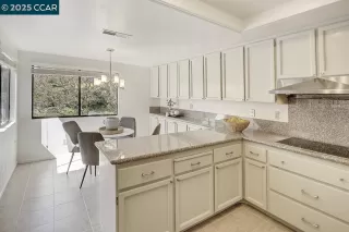 Photo #1: 41101273 Listing