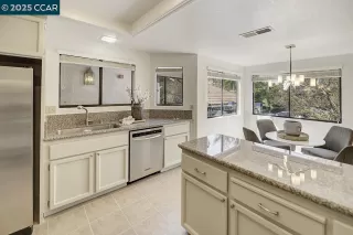 Photo #3: 41101273 Listing