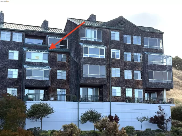 MLS: 41101288 Condo For Sale