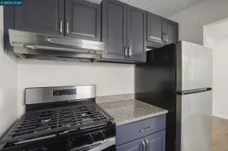 Photo #5: 41101347 Listing