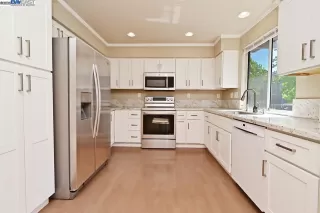 Photo #6: 41101385 Listing 